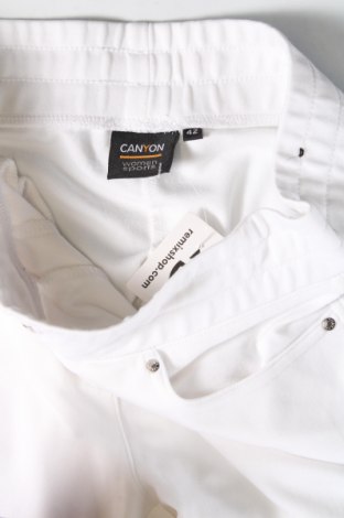 Pantaloni de femei Canyon, Mărime L, Culoare Alb, Preț 61,02 Lei