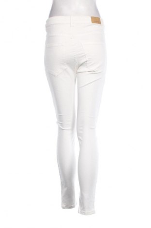 Pantaloni de femei Gina Tricot, Mărime L, Culoare Alb, Preț 40,99 Lei