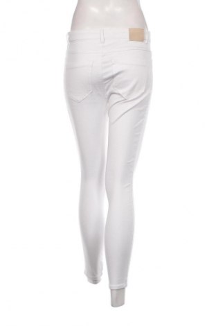 Damenhose ONLY, Größe M, Farbe Weiß, Preis € 18,99