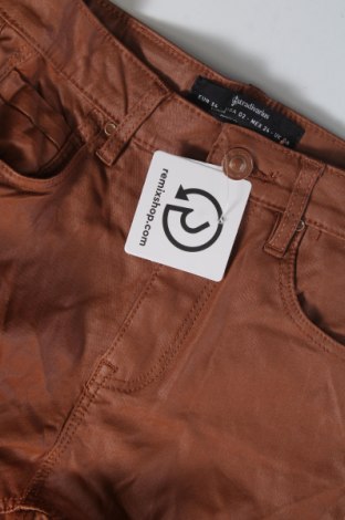 Damenhose Stradivarius, Größe XS, Farbe Braun, Preis 5,99 €