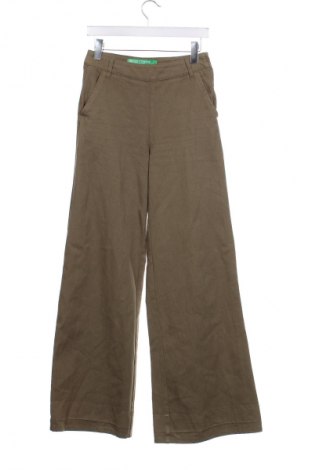 Pantaloni de femei United Colors Of Benetton, Mărime XS, Culoare Verde, Preț 31,99 Lei