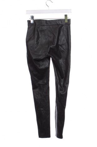 Pantaloni de femei Zara, Mărime S, Culoare Negru, Preț 25,99 Lei