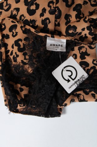 Dámské tilko  Aware by Vero Moda, Velikost M, Barva Vícebarevné, Cena  89,00 Kč