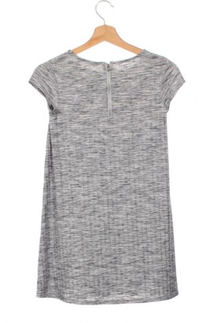 Detské šaty  H&M, Veľkosť 8-9y/ 134-140 cm, Farba Viacfarebná, Cena  4,95 €