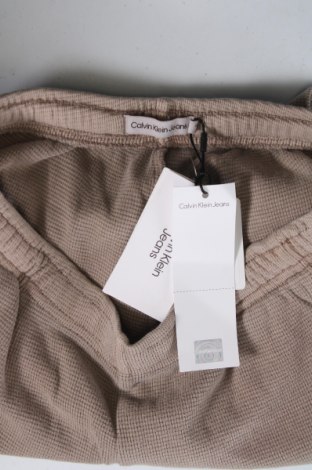 Pantaloni scurți pentru copii Calvin Klein Jeans, Mărime 12-13y/ 158-164 cm, Culoare Bej, Preț 55,49 Lei