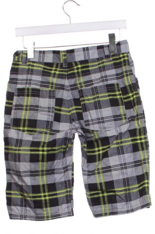 Kinder Shorts Chapter, Größe 15-18y/ 170-176 cm, Farbe Mehrfarbig, Preis 4,99 €