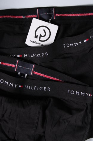 Komplet  Tommy Hilfiger, Veľkosť M, Farba Čierna, Cena  35,75 €