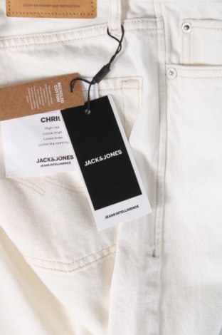 Herren Jeans Jack & Jones, Größe S, Farbe Weiß, Preis 20,99 €