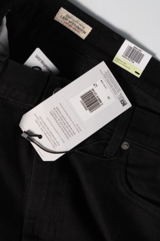 Pantaloni scurți de bărbați Levi's, Mărime XL, Culoare Negru, Preț 355,49 Lei