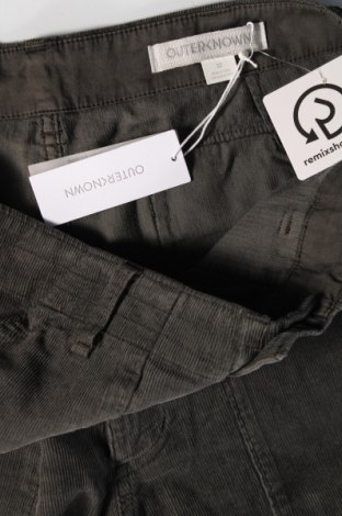 Pantaloni scurți de bărbați Outerknown, Mărime M, Culoare Gri, Preț 159,49 Lei