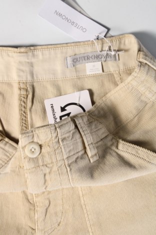 Pantaloni scurți de bărbați Outerknown, Mărime M, Culoare Bej, Preț 137,99 Lei