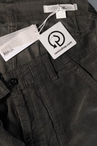 Pantaloni scurți de bărbați Outerknown, Mărime L, Culoare Gri, Preț 111,99 Lei