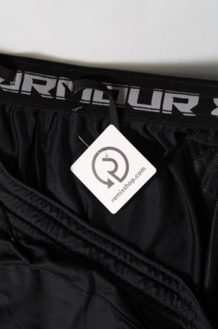 Pantaloni scurți de bărbați Under Armour, Mărime 3XL, Culoare Negru, Preț 111,99 Lei