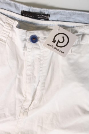 Pantaloni scurți de bărbați Zara Man, Mărime M, Culoare Alb, Preț 42,99 Lei