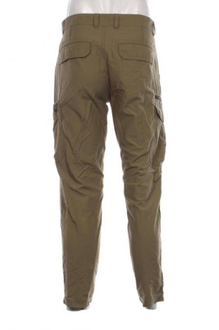 Herrenhose Easy, Größe M, Farbe Grün, Preis 10,99 €