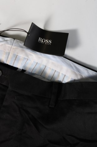 Męskie spodnie Hugo Boss, Rozmiar L, Kolor Czarny, Cena 406,99 zł