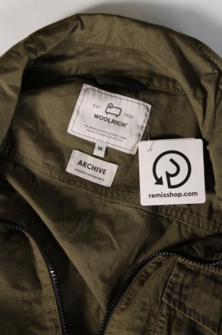 Geacă de bărbati Woolrich, Mărime M, Culoare Verde, Preț 236,99 Lei