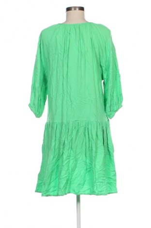 Kleid, Größe M, Farbe Grün, Preis € 4,99