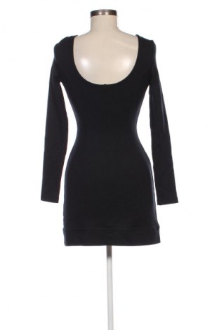 Kleid, Größe M, Farbe Schwarz, Preis 3,99 €