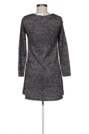 Kleid, Größe M, Farbe Grau, Preis 3,99 €