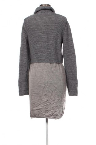 Kleid, Größe M, Farbe Grau, Preis € 9,49