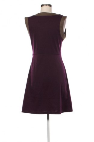 Kleid, Größe S, Farbe Lila, Preis € 7,49