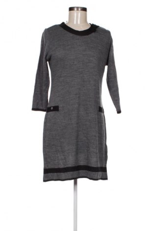 Kleid, Größe M, Farbe Grau, Preis € 7,99