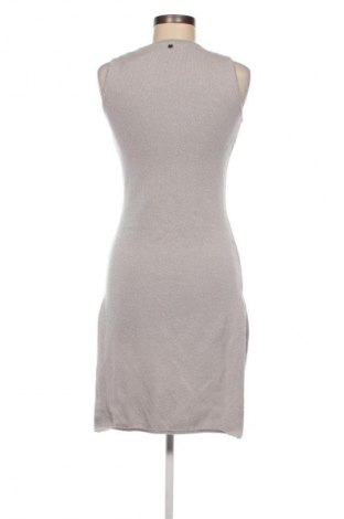 Kleid, Größe S, Farbe Silber, Preis 6,99 €