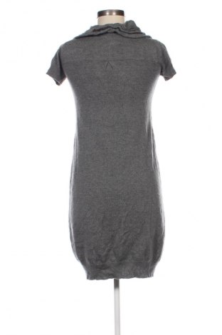 Kleid Alpha, Größe M, Farbe Grau, Preis € 6,99