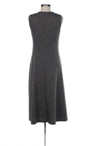 Kleid Attrattivo, Größe XL, Farbe Grau, Preis 16,49 €