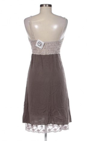 Kleid Chrisper, Größe S, Farbe Grau, Preis 5,99 €