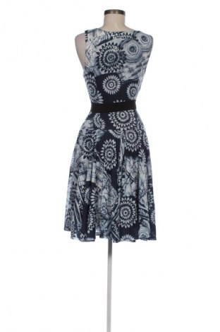 Rochie Desigual, Mărime M, Culoare Albastru, Preț 146,99 Lei