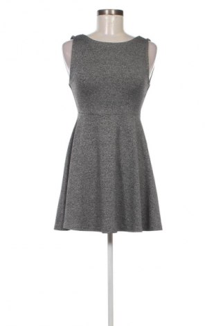 Kleid H&M, Größe M, Farbe Grau, Preis € 6,49