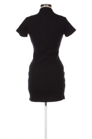 Rochie H&M, Mărime S, Culoare Negru, Preț 33,99 Lei