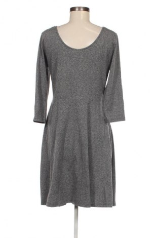 Kleid H&M Divided, Größe L, Farbe Grau, Preis 4,99 €