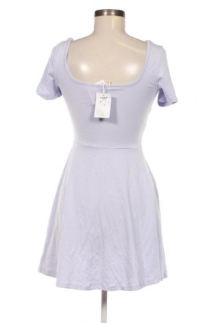 Kleid Jennyfer, Größe M, Farbe Lila, Preis € 8,49