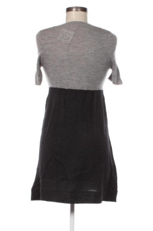 Rochie Jucca, Mărime XS, Culoare Negru, Preț 192,99 Lei