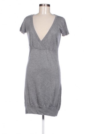 Kleid Q/S by S.Oliver, Größe M, Farbe Grau, Preis 16,49 €