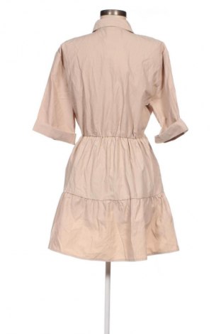 Kleid Stradivarius, Größe L, Farbe Beige, Preis € 8,99