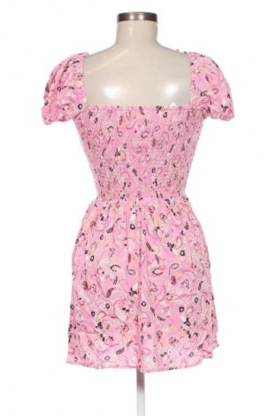 Rochie Stradivarius, Mărime M, Culoare Roz, Preț 54,99 Lei