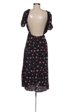 Rochie Stradivarius, Mărime M, Culoare Alb, Preț 57,99 Lei