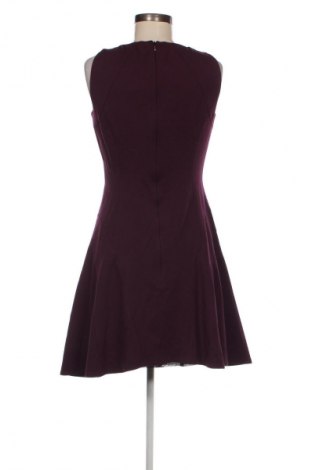 Kleid Swing, Größe M, Farbe Lila, Preis € 14,99