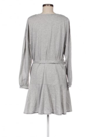 Kleid Toi & Moi, Größe M, Farbe Grau, Preis € 16,49