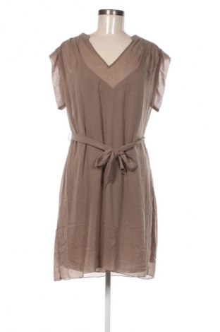 Kleid United Colors Of Benetton, Größe M, Farbe Beige, Preis € 11,99