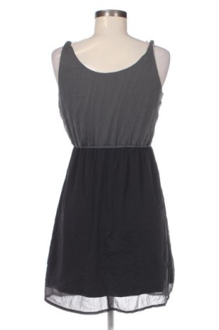 Kleid Vero Moda, Größe M, Farbe Mehrfarbig, Preis 5,99 €