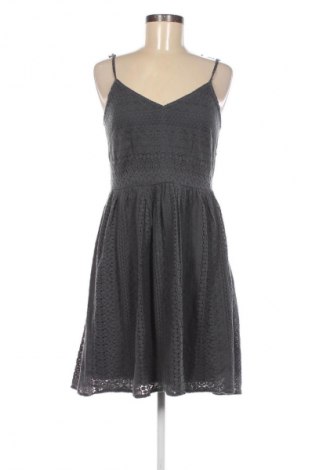 Φόρεμα Vero Moda, Μέγεθος S, Χρώμα Γκρί, Τιμή 5,79 €