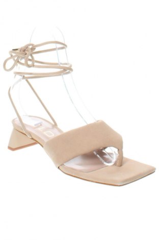 Sandalen, Größe 37, Farbe Beige, Preis 10,79 €