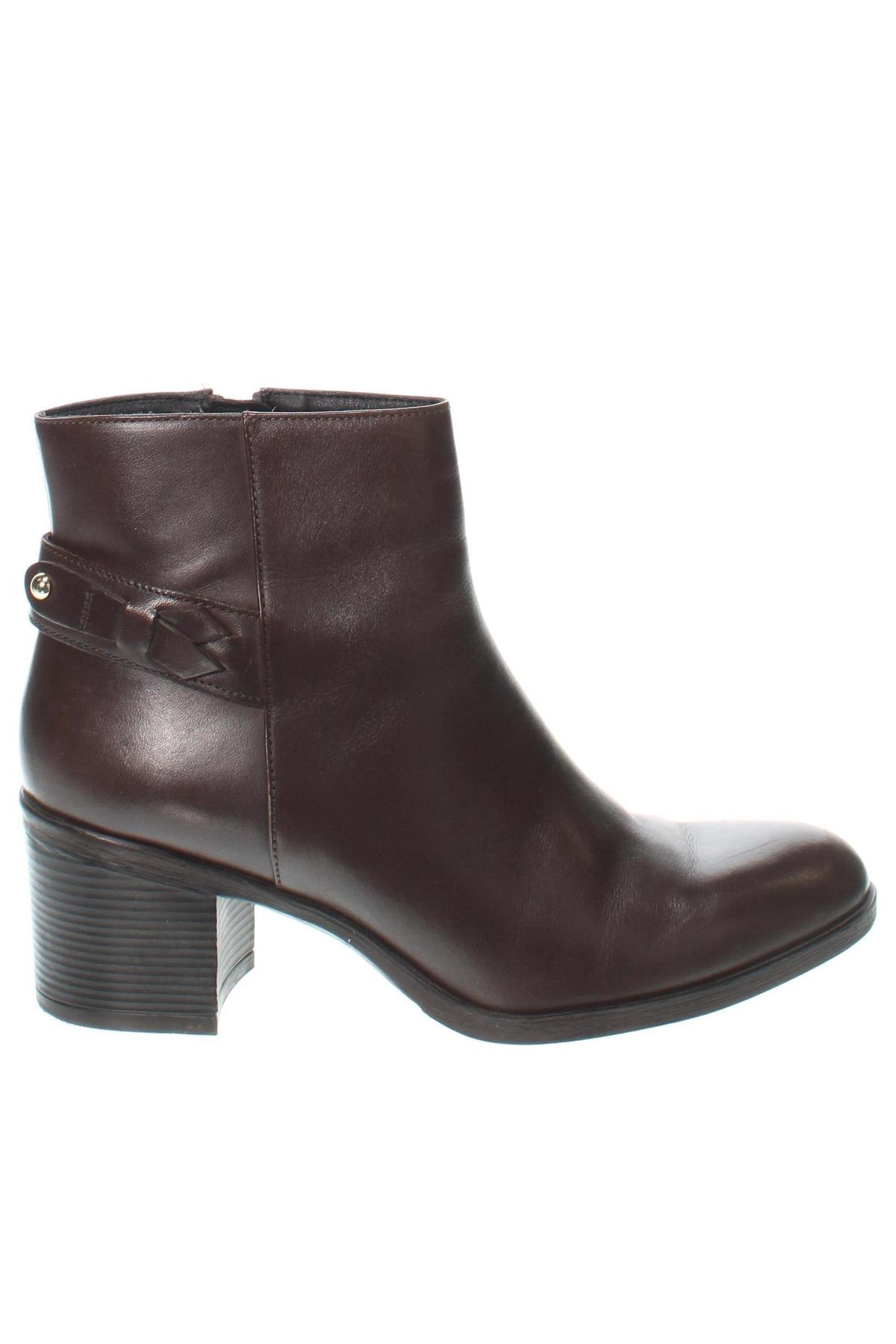 Botine de damă Geox, Mărime 39, Culoare Maro, Preț 871,99 Lei