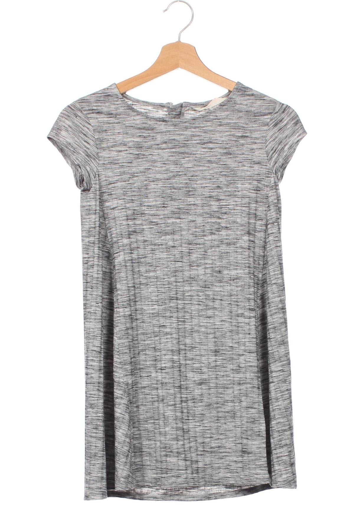 Detské šaty  H&M, Veľkosť 8-9y/ 134-140 cm, Farba Viacfarebná, Cena  4,95 €