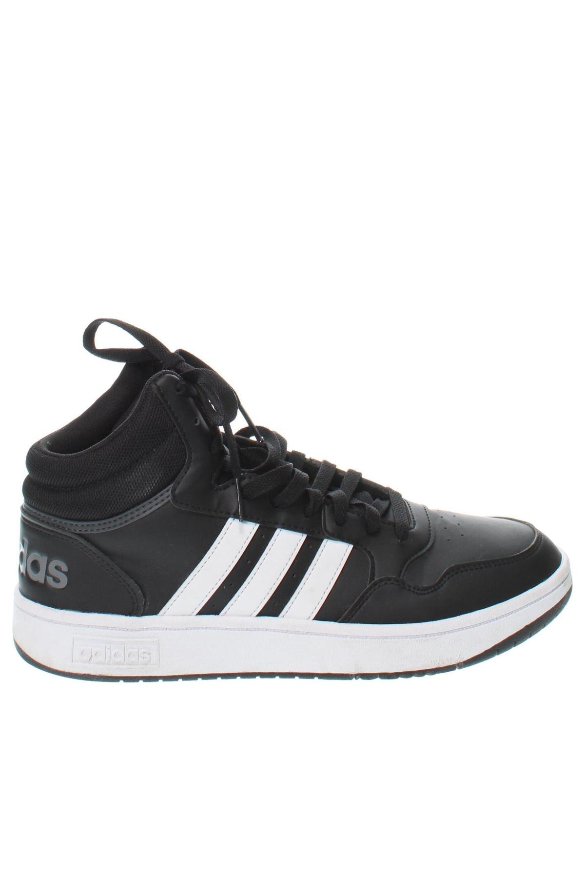 Férfi cipők
 Adidas, Méret 42, Szín Fekete, Ár 22 599 Ft